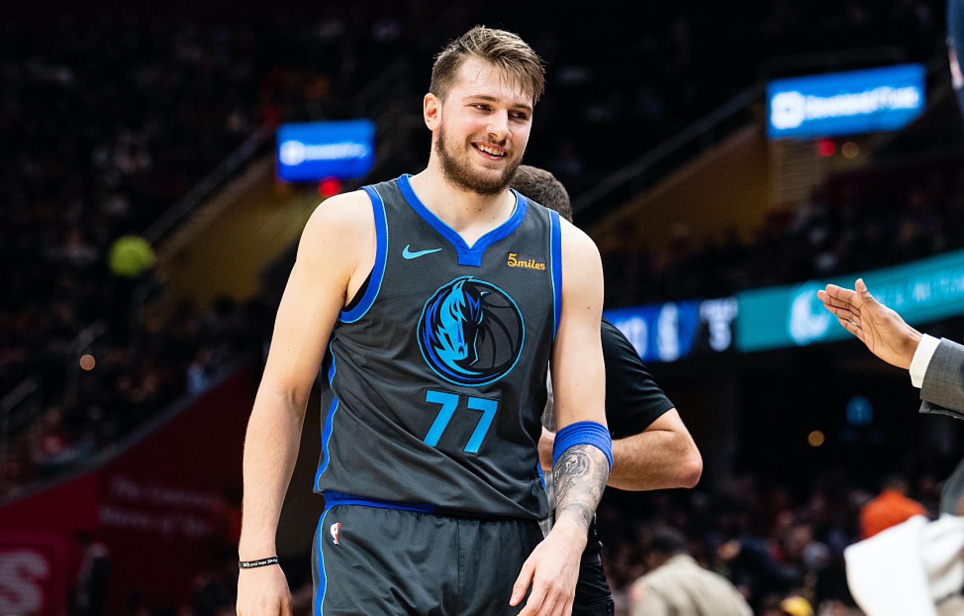 她们都能打 她们都能打