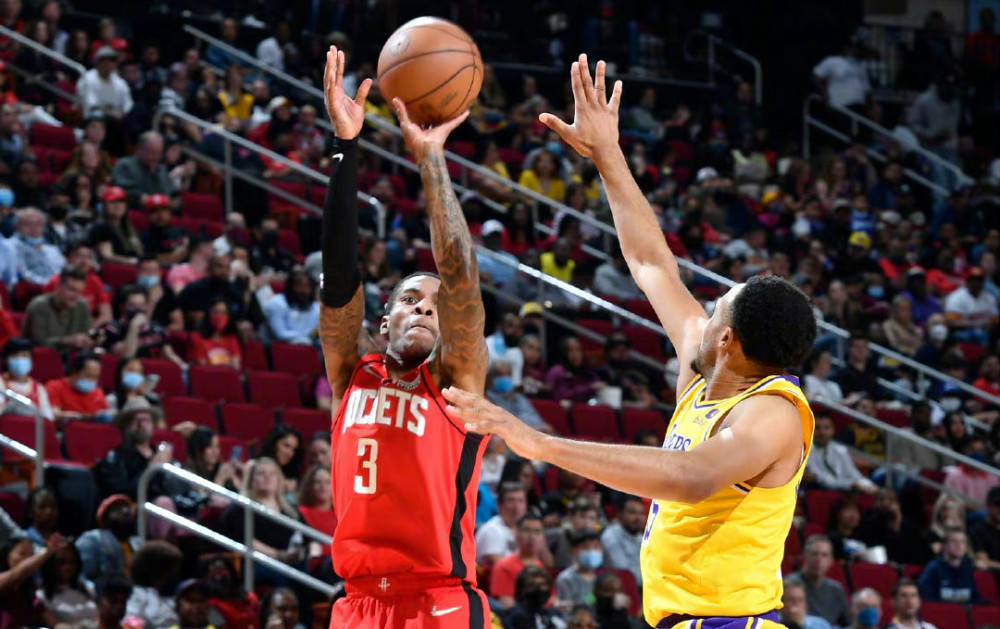 你的外野配 你的外野配