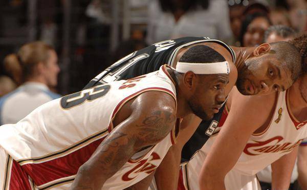 的轮换使传 的轮换使传